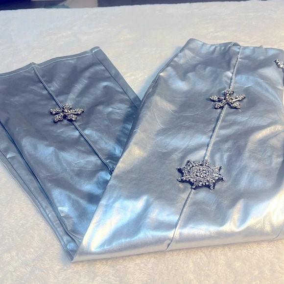 NWT Fashion NOVA Silver Faux Leather Flare Silver Pants w/ Rhinestone Crosses - Picture 5 of 16